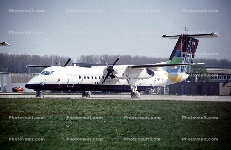 G-BRYT, de Havilland Dash8 DHC8Q-311