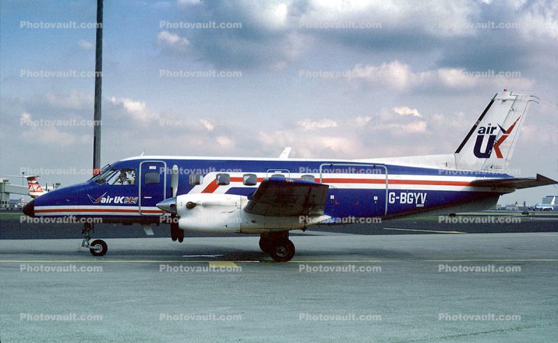 G-BGYV, Air UK UKA, EMB-110 P1, PT6A-34, PT6A
