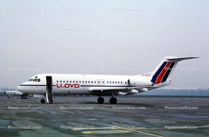 PH-EXZ, Aero Lloyd, Fokker F28-0100, Airstair