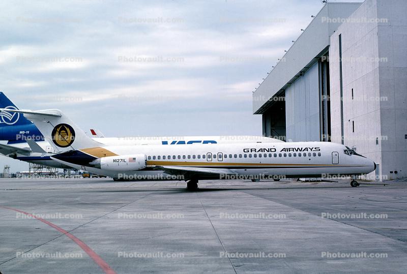 N1271L, Douglas  DC-9-32, Grand Airways