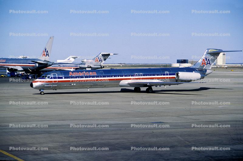 N245AA, McDonnell Douglas MD-82, American Airlines AAL, JT8D-217C, JT8D