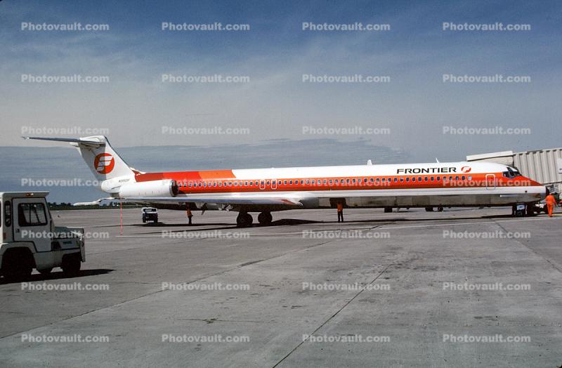 N9801F, Frontier Airlines, McDonnell Douglas MD-82, JT8D