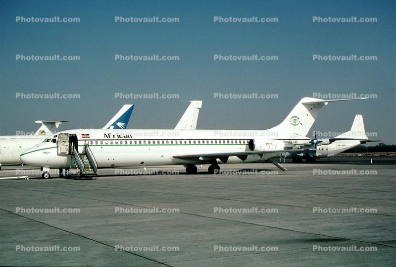 5Y-AXO, African Express Airways, McDonnell Douglas MD-82, JT8D-217C, JT8D