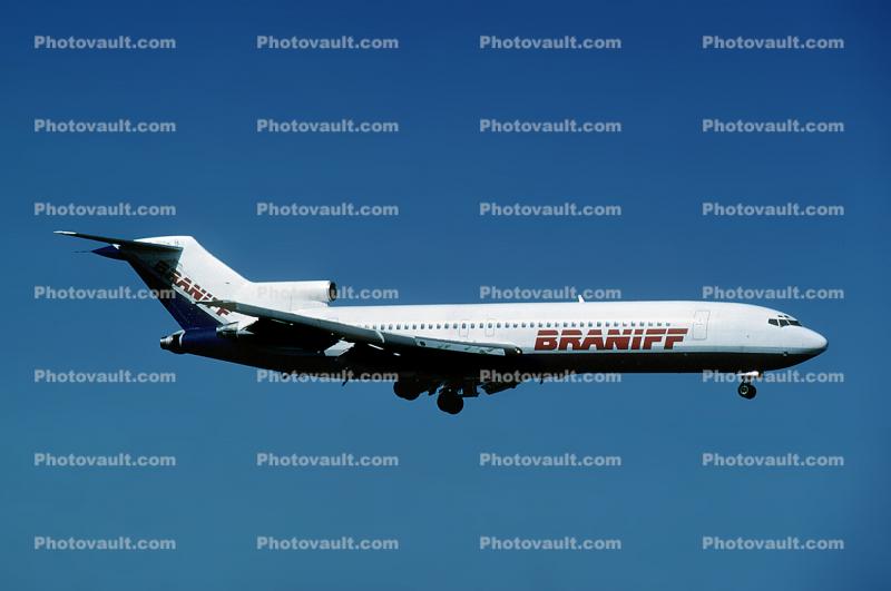 Boeing 727, Braniff International Airways