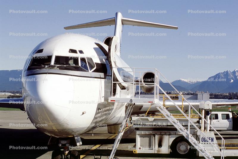 Boeing 727, Mobile Stairs, Rampstairs, ramp