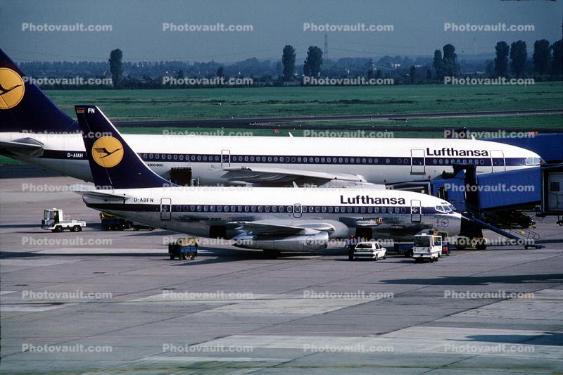 D-ABFN, Boeing 737-200, Lufthansa