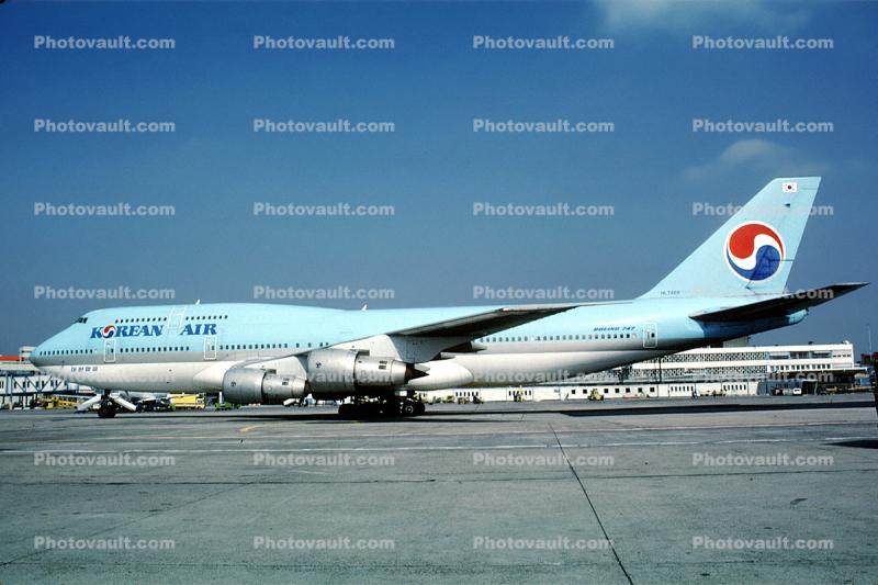 HL7469, Korean Air, Boeing 747-3B5, 747-300 series, JT9D