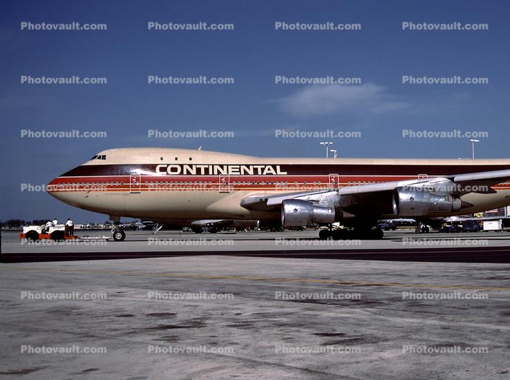 N17011, Boeing 747-143, Continental Airlines COA, 747-100 series, JT9D, JT9D-7A