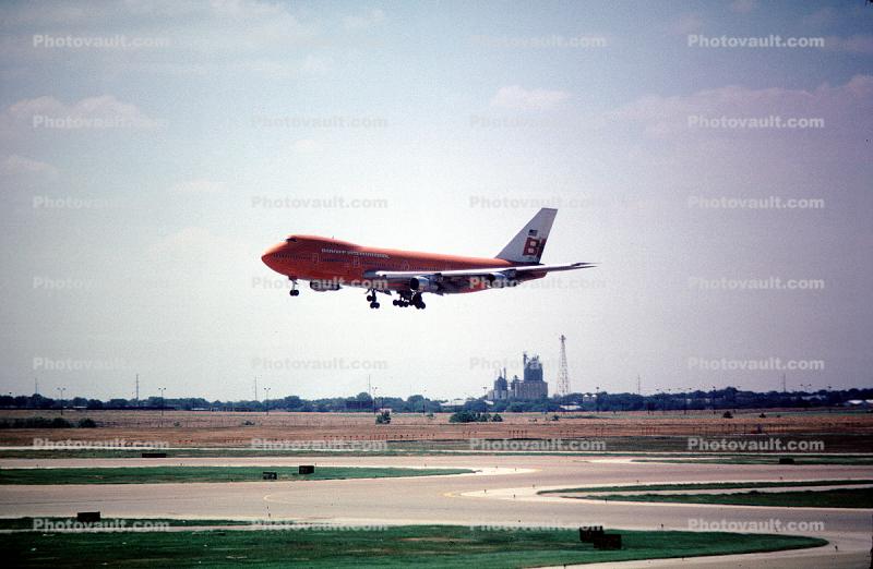 Boeing 747, Braniff International Airways