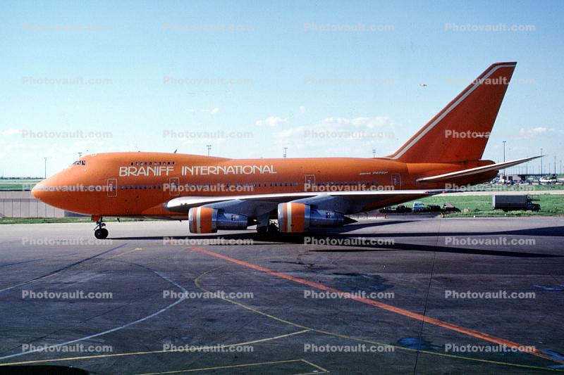 N606BN, Boeing 747-SP27, 747SP series, Braniff International Airways, JT9D-7A, JT9D