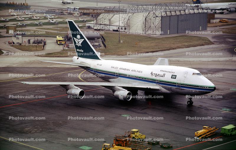HZ-AIF, Boeing 747-SP68, 747SP, RB211