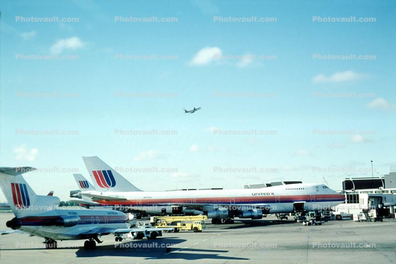 N4720U, United Airlines UAL, Boeing 747, Boeing 727