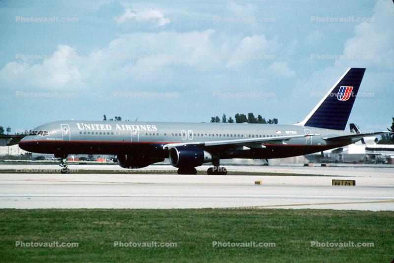 N570UA, United Airlines UAL, Boeing 757-222, 757-200 series, PW2037, PW2000