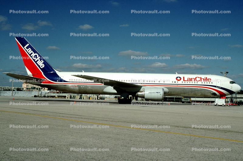 CC-CBJ, Boeing 767-316ER, LAN Chile, CF6-80C2B7F, CF6, 767-300 series
