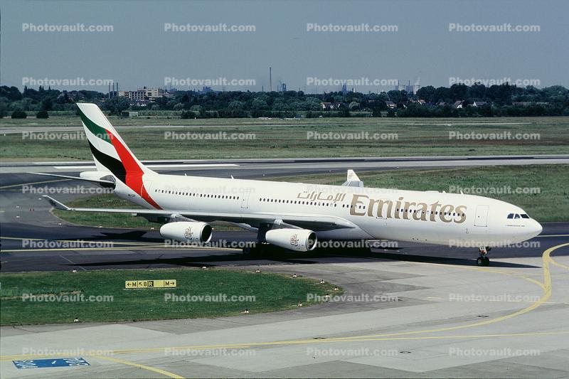 Emirates, Airbus A340