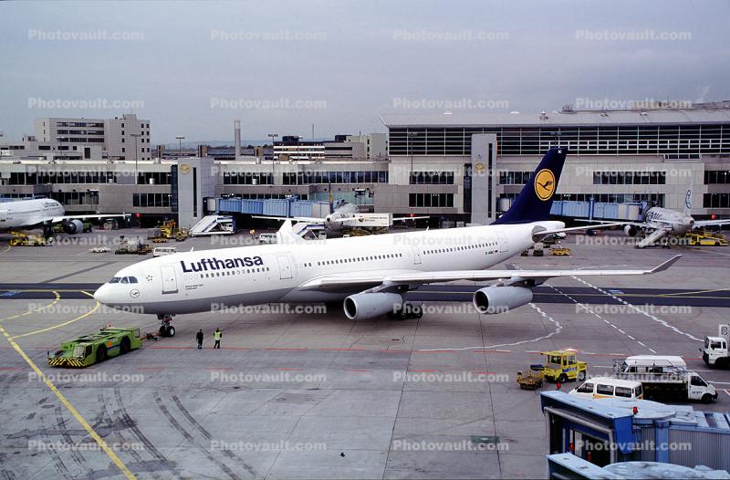 D-AIBC, Airbus A340-211, Lufthansa, CFM56-5C3/F, CFM56