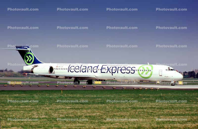 HB-JIF, Iceland Express, McDonnell Douglas MD-90-30, V2525-D5, V2500