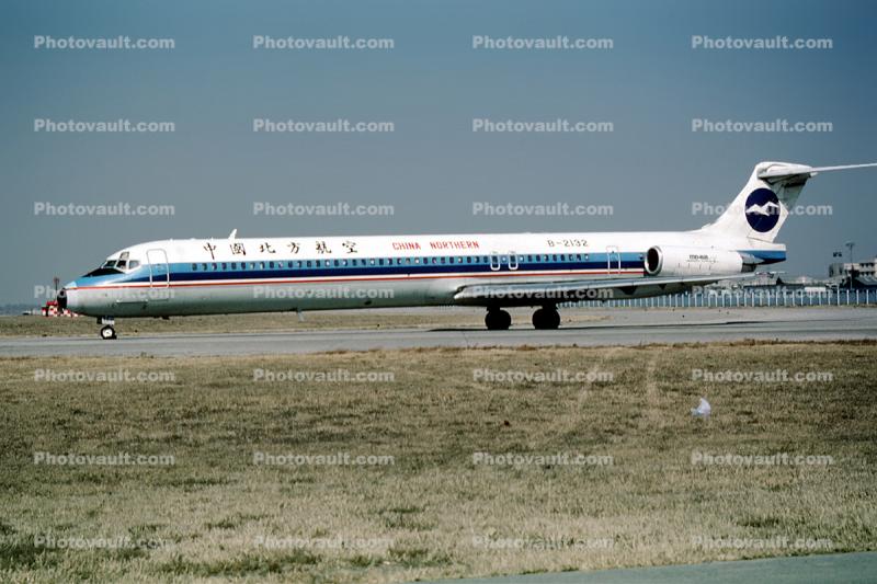 B-2132, McDonnell Douglas MD-82, China Northern Airlines CBF, JT8D-217C, JT8D