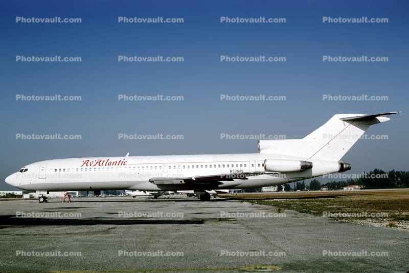 N326AS, Air Atlantic AAG, Boeing 727