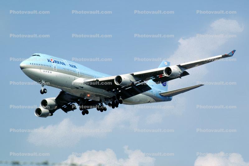 Landing Boeing 747-400, Korean Air KAL,