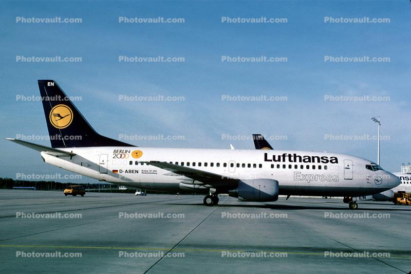 D-ABEN, Boeing 737-330, Lufthansa Express, 737-300 series, Neubrandenburg, CFM56-3B2, CFM56