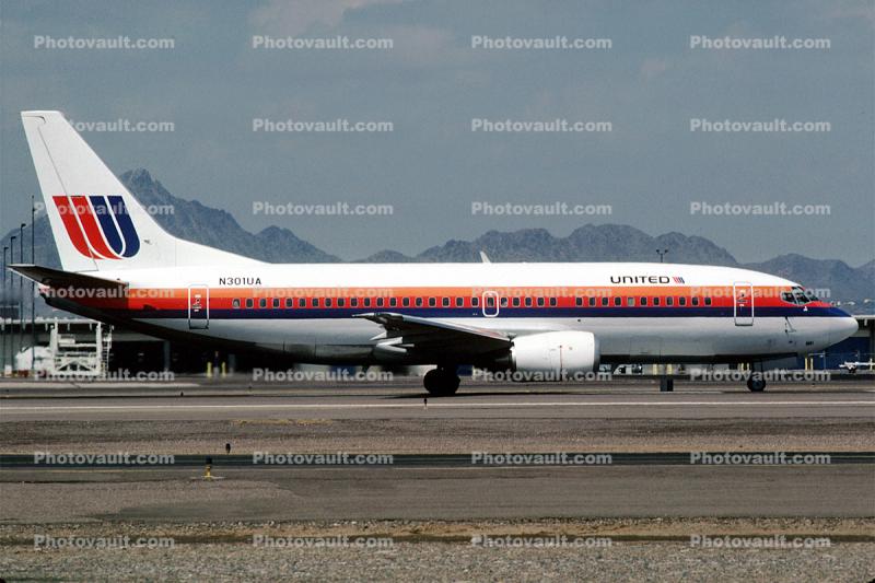 N301UA, United Airlines UAL, Boeing 737-322, 737-300 series, CFM56-3C1, CFM56