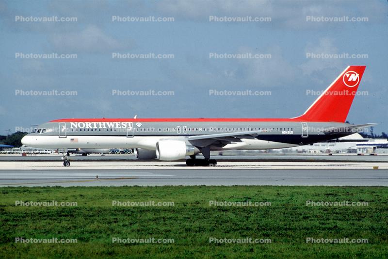 N548US, Boeing 757-251, Northwest Airlines NWA, 757-200 series, PW2037, PW2000