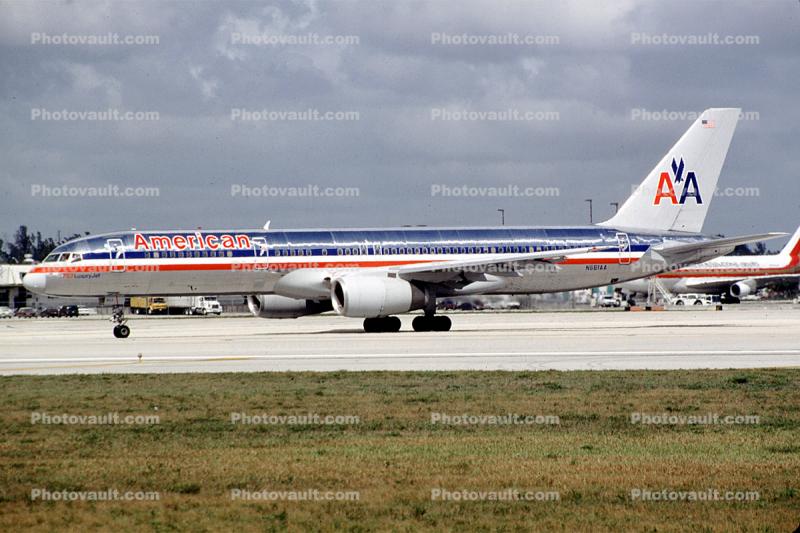 N661AA, Boeing 757-223, American Airlines AAL, RB211-535E4B, RB211