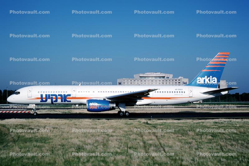 4X-BAZ, Boeing 757-236, Arkia Airlines