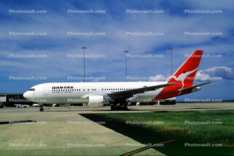 VH-EAO, Boeing 767-238ER, Qantas Airlines, The Spirit of Australia