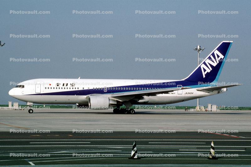 JA8484, Boeing 767-281, All Nippon Airways