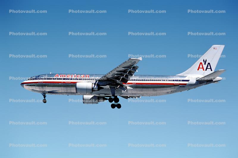 N40064, A300B4-605R, American Airlines AAL, landing gear