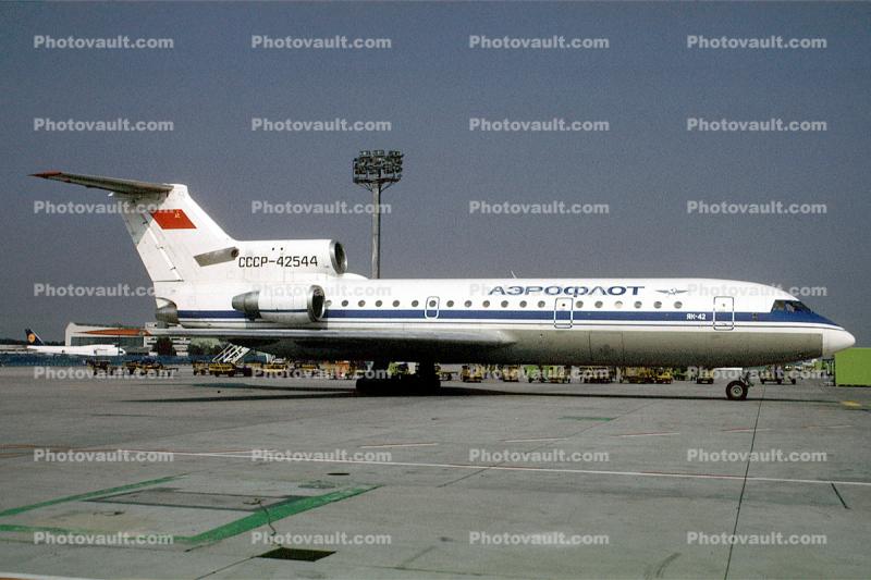 CCCP-42544, Aeroflot Russian Airlines AFL, Yak-42