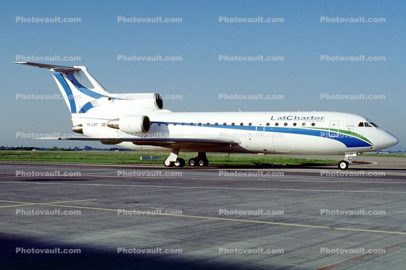 YL-LBT, Latcharter, Lat Charter Airlines, Yakovlev Yak-42D 