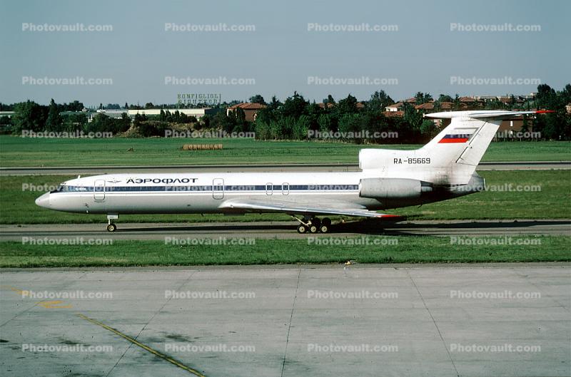 RA-85669, Tupolev TU-154
