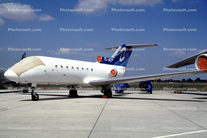 TL-ACP, Yakovlev Yak-40, Centrafrican Airlines