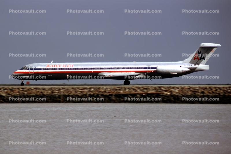 American Airlines AAL, McDonnell Douglas MD-82, JT8D-217C, JT8D