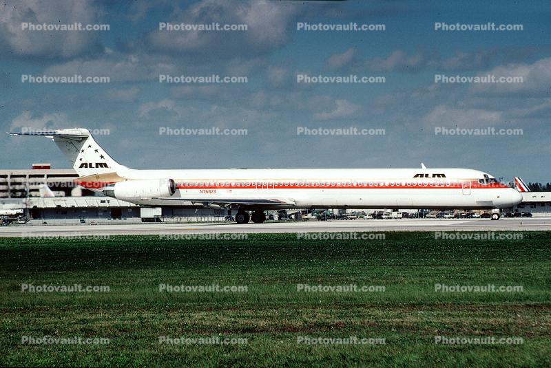 N76823, ALM, McDonnell Douglas MD-82, JT8D-217C, JT8D