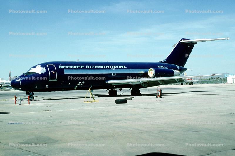 N931EA, Douglas DC-9-14, Braniff International, JT8D-7B, JT8D, Marana Arizona