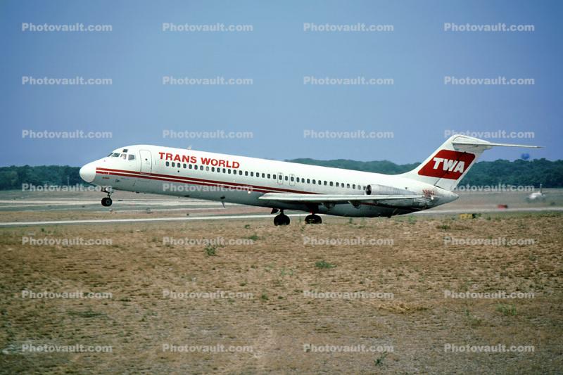 N986Z, Trans World Airlines TWA, JT8D, JT8D-9A s3