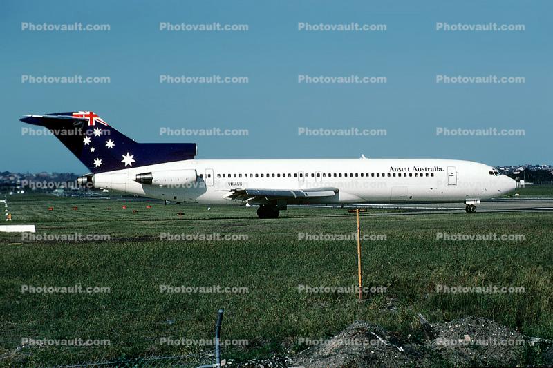VH-ANB, Ansett, Boeing 727-277, JT8D, 727-200 series