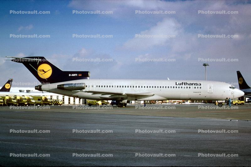 D-ABTI, Lufthansa, Boeing 727-230