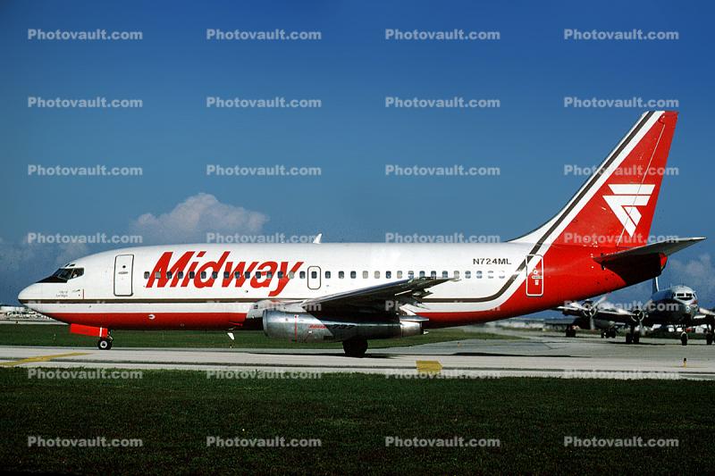 N724ML, Boeing 737-25A, Midway-Airlines, MDW, 737-200 series