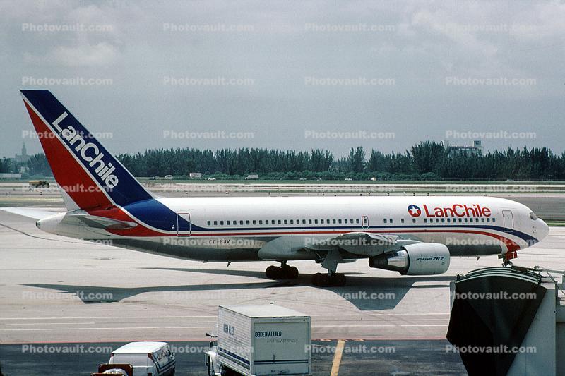 CC-CJV, Boeing 767-216(ER), Lan Chile, 767-200 series