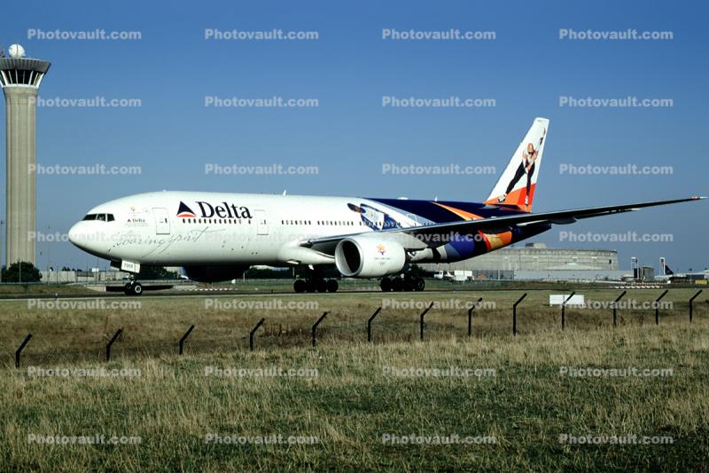 N864DA, Boeing 777-232ER, Delta Air Lines, Soaring Spirit
