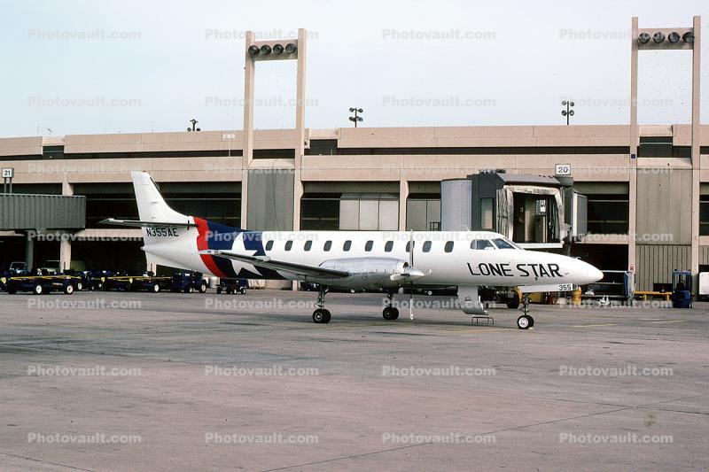 N355AE, Fairchild SA-227AC Metro III, Lone Star Airlines
