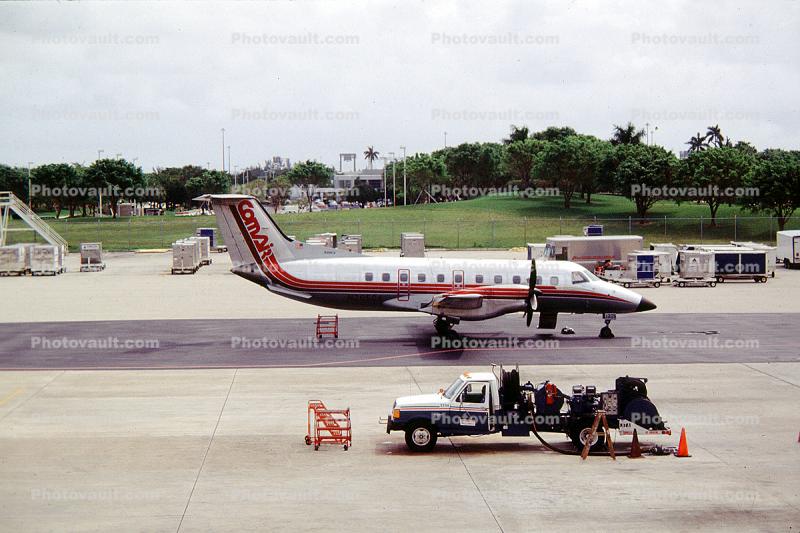 N205CA, Embraer EMB-120ER, Ft. Lauderdale International Airport, PW118, Ground Equipment