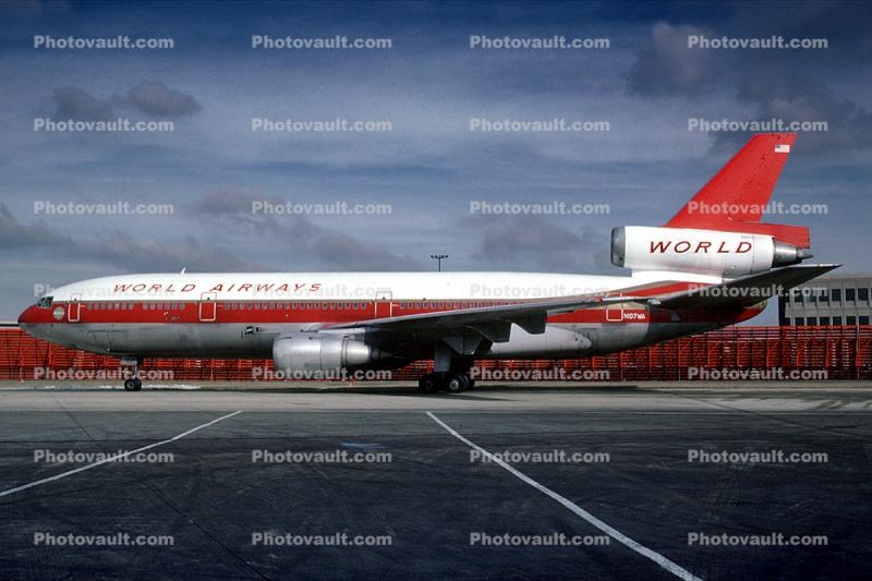 N107WA, World Airways, Douglas DC-10-30CF, March 1986