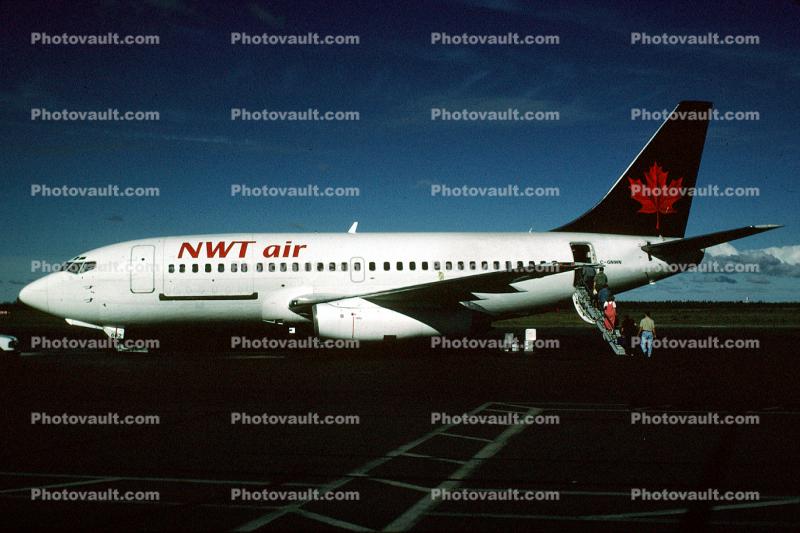 C-GNWN, Boeing 737-210C, 737-200 series, NWT Air, Canada, JT8D-17(HK3), JT8D