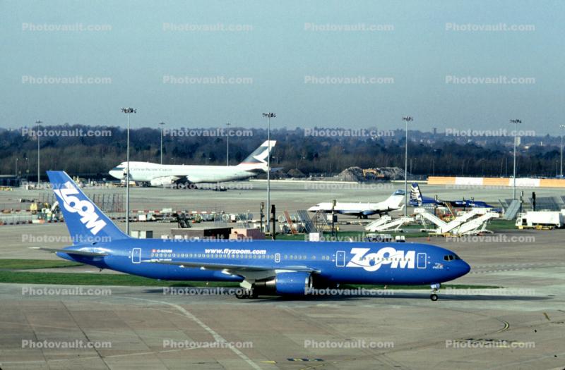 C-GZUM, ZOOM Airlines, BOEING 767-328ER, 767-300 series